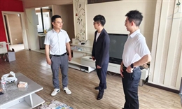 申博sunbet集团总经理走进职工宿舍 倾听职工心声